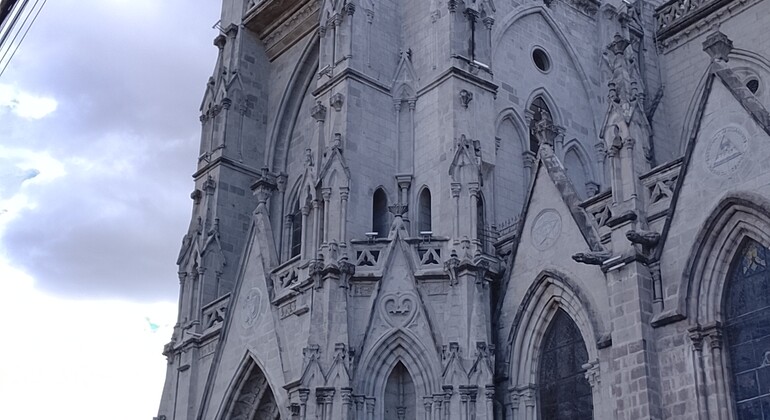 Quito Free Tour: Basílica del Voto Nacional  Ecuador &mdash; #9