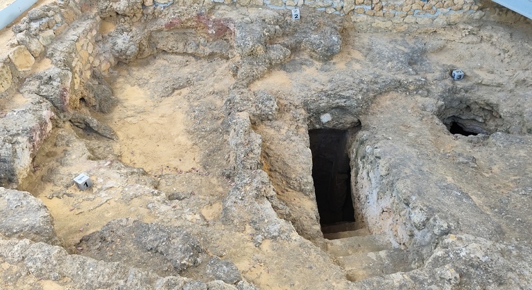 guided-tour-of-the-carmona-necropolis-en-12