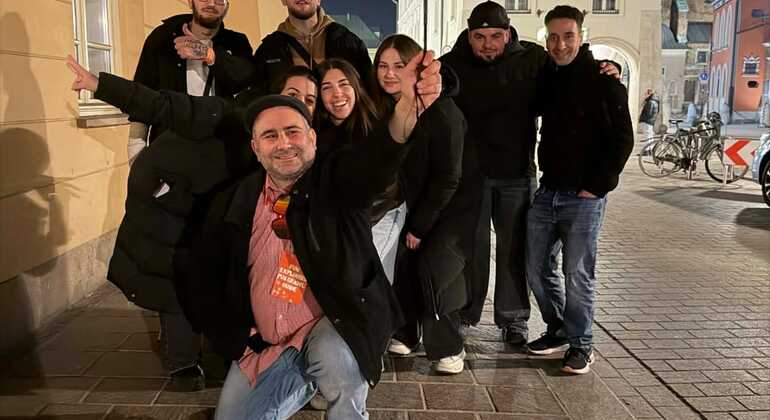Nighttime Bar Tour of Krakow - Pub Crawl Provided by Kesil Gonzalez - VisitarPolonia.com