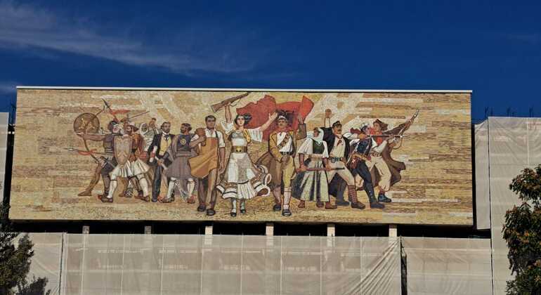 Tour gratuito “Tirana Heritage & Grand Lake Retreat”