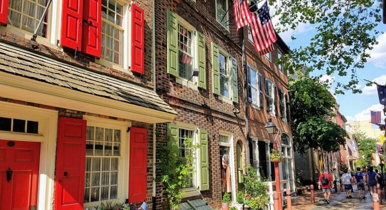 90-min-hamilton-tour-liberty-bell-independence-hall-hidden-stories-en-1
