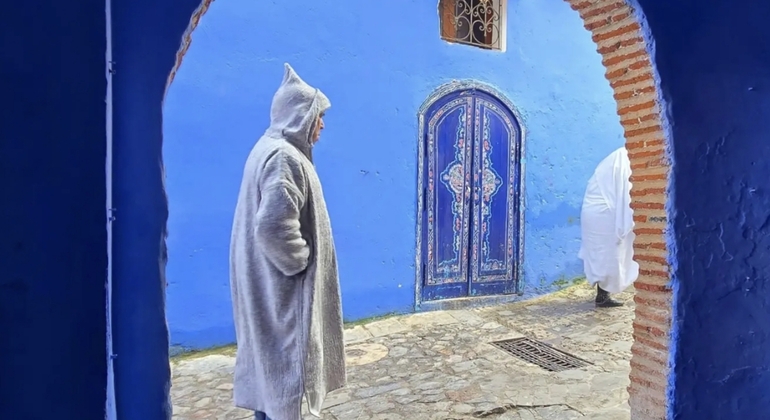 Visita guiada gratuita a pie por la tarde y la noche en Chefchaouen Marruecos &mdash; #2