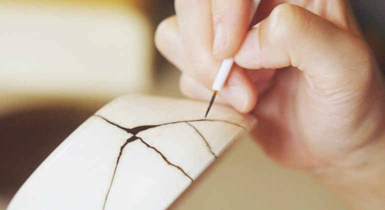 Kyoto: Workshop zur japanischen Kintsugi-Technik zur Reparatur von Keramik mit Gold Bereitgestellt von Local Guide Stars