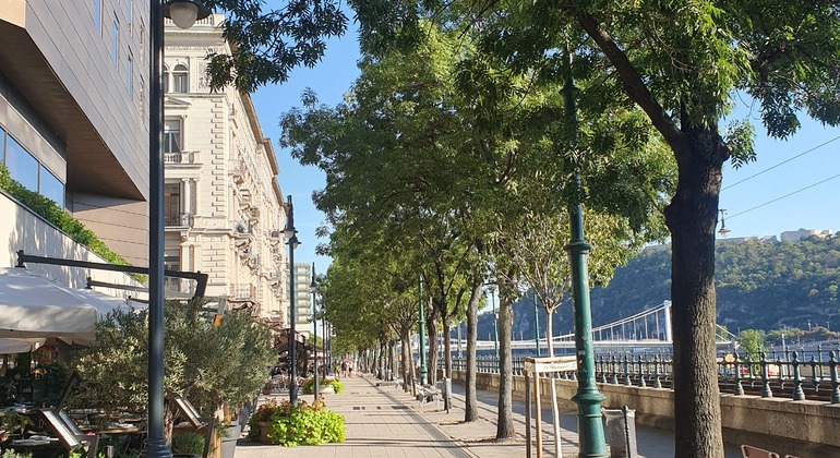 Altstadt Von Pest Und Dounaupromenade Ungarn &mdash; #3