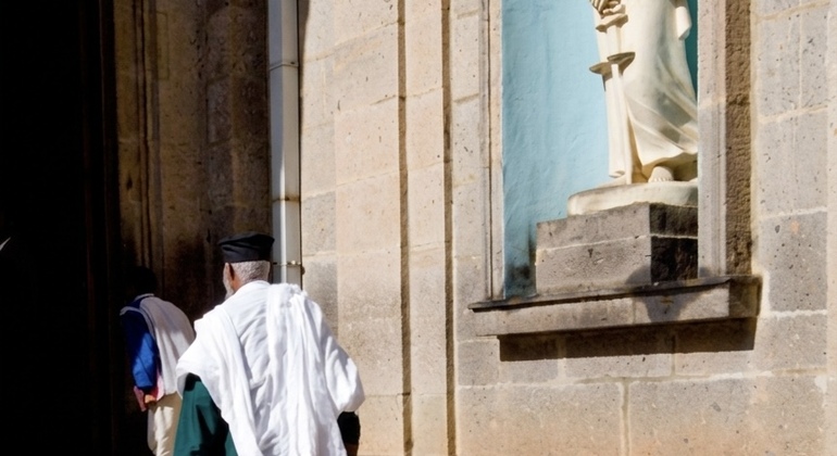 Catedral de la Santísima Trinidad: historia real y lugar de descanso de personajes legendarios Etiopía &mdash; #7