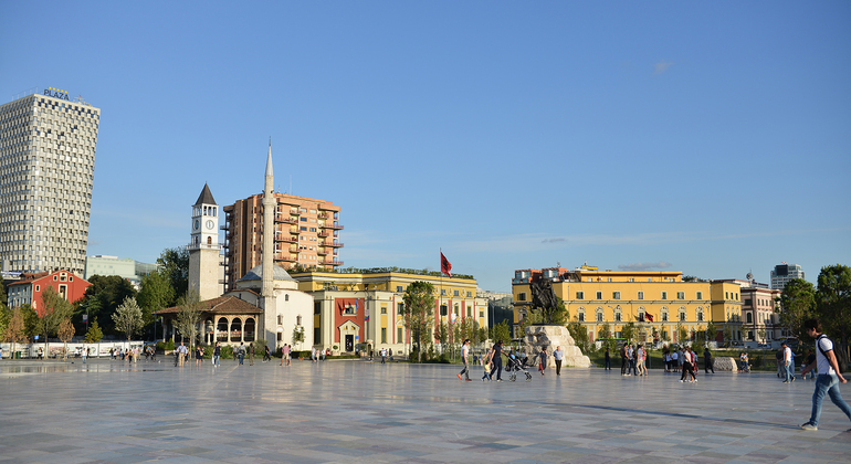 Visite Guidée Tirana: Histoire, Religions & Communisme  Albanie &mdash; #6