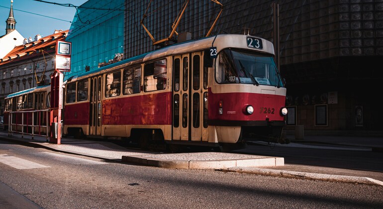 hidden-prague-nazism-and-communism-in-the-new-town-es-3