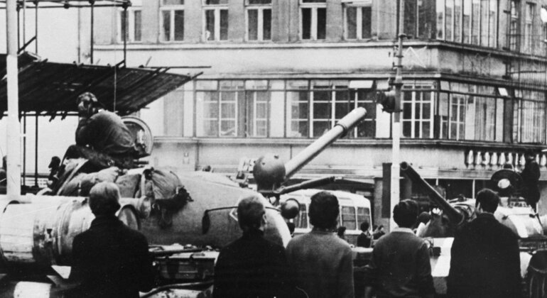 hidden-prague-nazism-and-communism-in-the-new-town-es-5