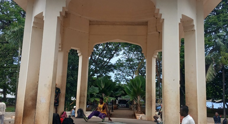 Visite guidée de Stone avec un guide français local Tanzanie &mdash; #5