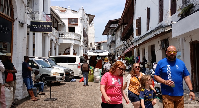 Visite guidée de Stone avec un guide français local Tanzanie &mdash; #4