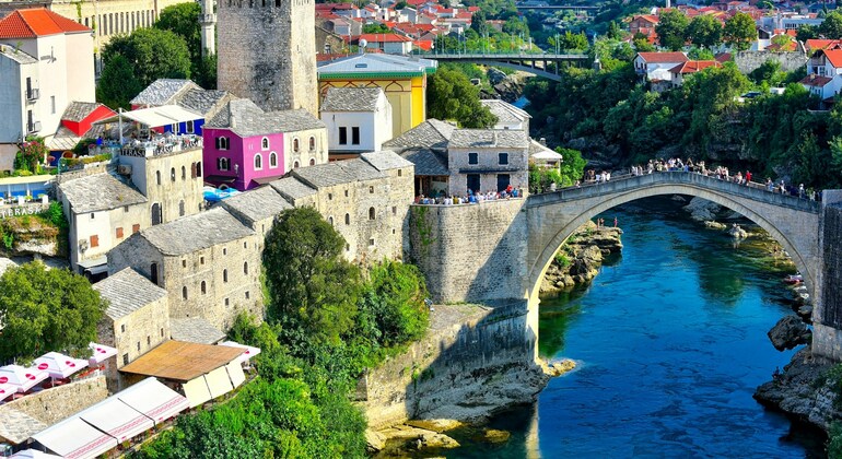 Vom Spanischen Platz zur Alten Brücke: Kostenlose Stadtführung durch Mostar Bereitgestellt von Haris Kasic