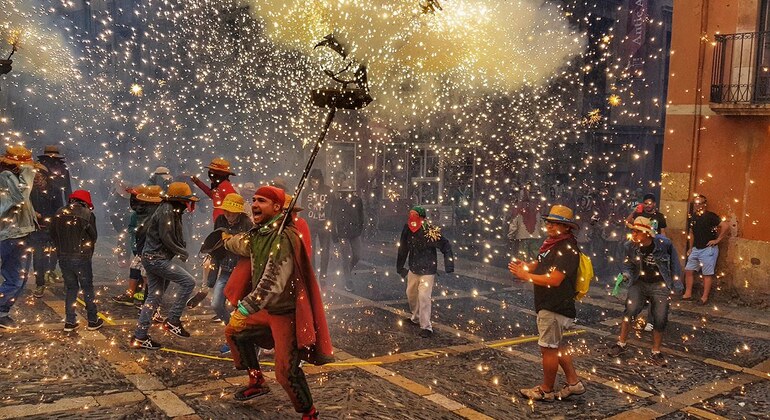 Santa Tecla Tour: Conoce y Vive la Fiesta que Transforma Tarragona España &mdash; #6