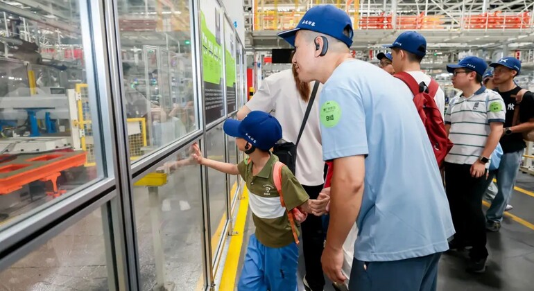 Guangzhou: XPENG – Tour zu KI-Technologie und intelligenter Fertigung China &mdash; #5