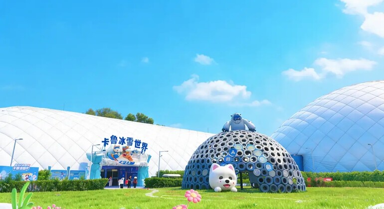shenzhenkaroo-ice-and-snow-world-four-hour-ski-pass-en-1
