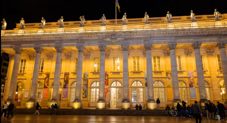 Visita guiada gratuita por Burdeos de noche: anécdotas, historia y callejuelas recónditas Francia &mdash; #4