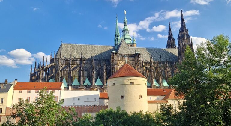 Prague Castle & Royal Gardens: Outdoor Walking Free Tour Provided by Prague Castle & Royal Gardens: Outdoor Walking Free Tour