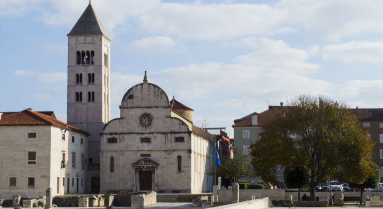 zadar-walking-tour-es-1