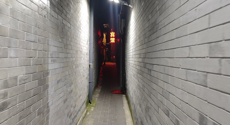 Night Citywalk in Depth: Wet Market, Gastronomy, Urban Life & Pubs China &mdash; #9