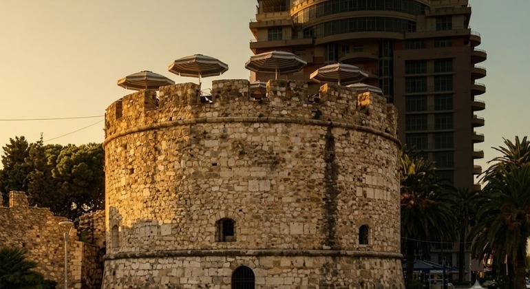 durres-evening-walking-tour-with-roman-amphitheatre-visit-es-1