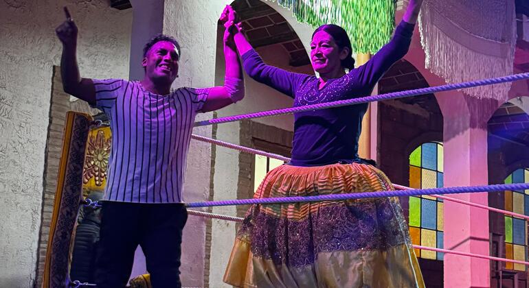 Espectáculo de lucha libre de las cholitas y visita a la galería de arte Bolivia &mdash; #9