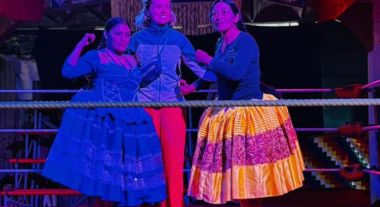 Espectáculo de lucha libre de las cholitas y visita a la galería de arte Bolivia &mdash; #23