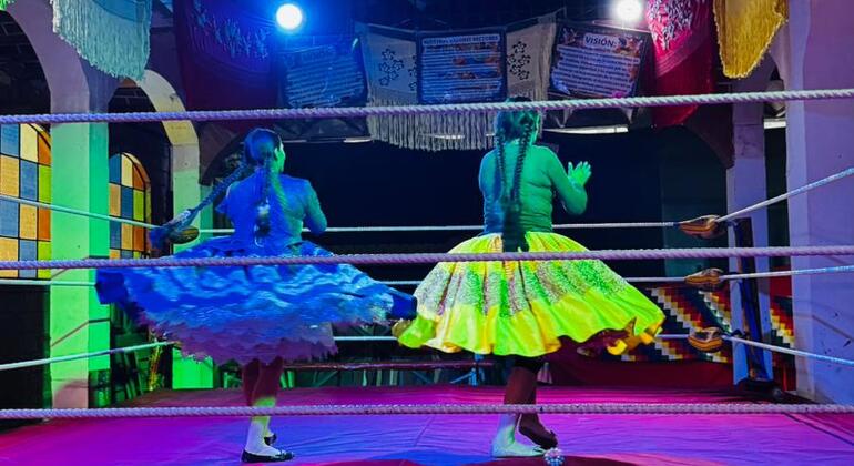 Espectáculo de lucha libre de las cholitas y visita a la galería de arte Bolivia &mdash; #24
