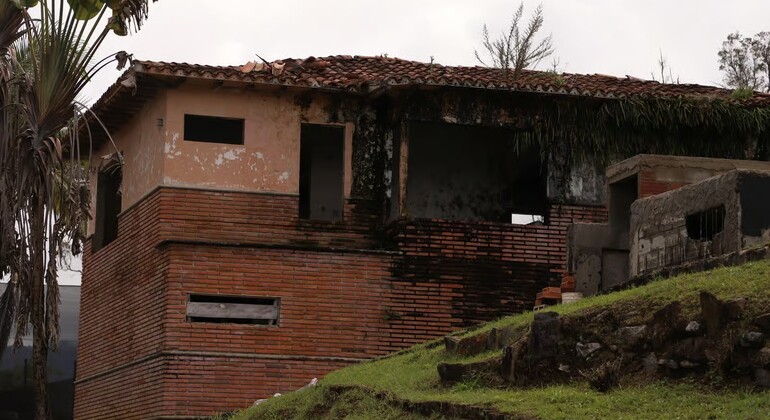 Guatapé: Pablo Escobar's Hacienda & Boat Ride Colombia &mdash; #2