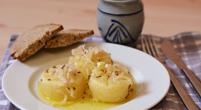 Frankfurt through the Stomach: Culinary Discovery & Culture Tour  Germany &mdash; #5
