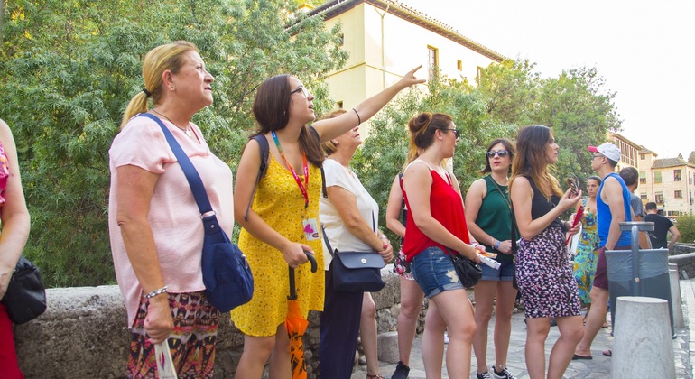 Visite gratuite : Realejo et le vieux quartier juif de Grenade Fournie par Córdoba a Pie