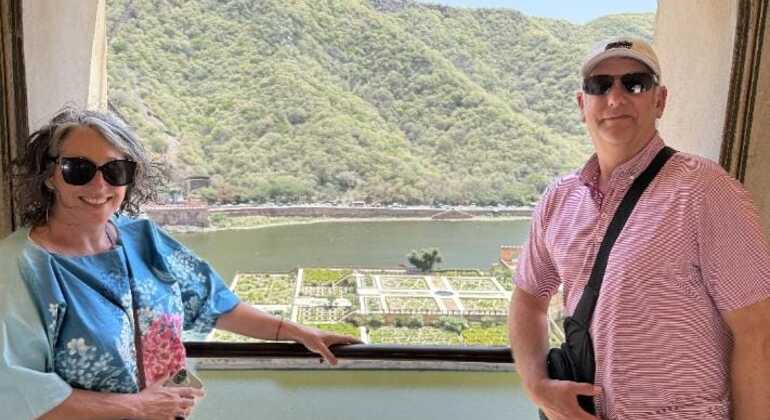 Recorrido por la Ciudad Rosa: pasea, degusta y descubre como un auténtico local India &mdash; #6