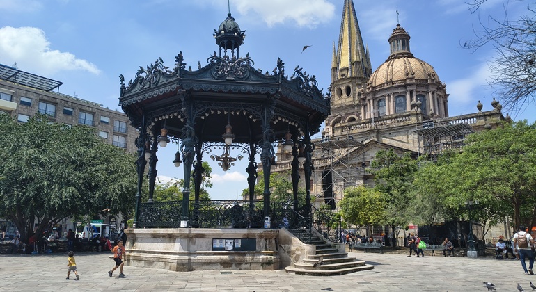 La meilleure visite guidée à pied de Guadalajara Fournie par Guadalajara Best Walking Tour