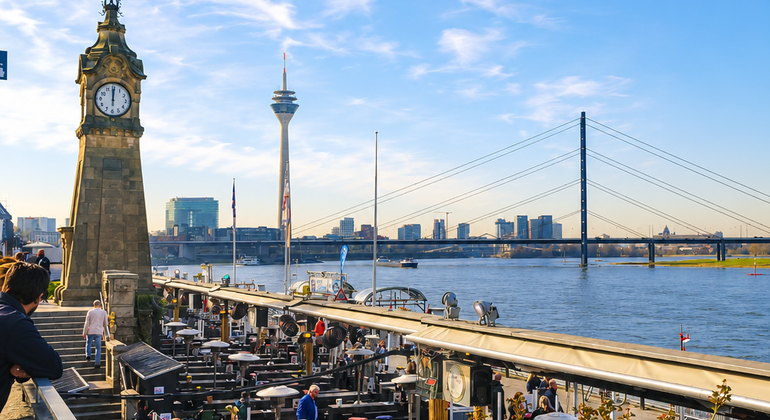 Düsseldorf: un tour guidato gratuito e alla moda della città Fornito da Düsseldorf: Cool Guided City Free Tour