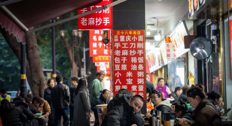 Visita guiada gratuita a pie por los lugares más destacados de Chongqing en grupo reducido China &mdash; #26