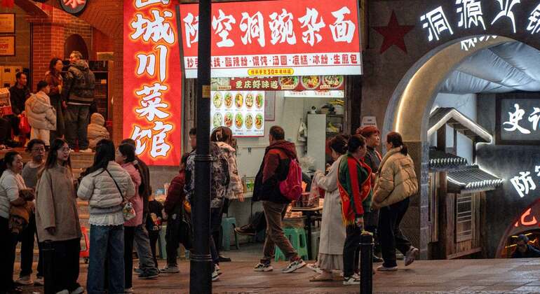 Visita guiada gratuita a pie por los lugares más destacados de Chongqing en grupo reducido China &mdash; #28