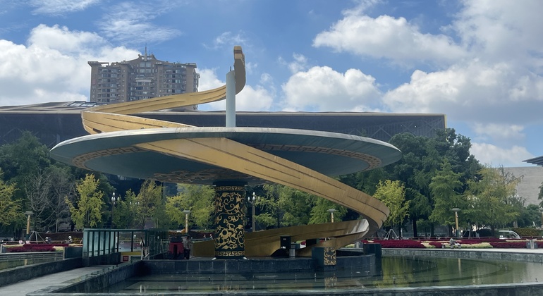 Tour a piedi di Chengdu: una guida alla storia e alla vita tranquilla raccontata da una persona del posto