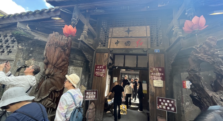 Chengdu Walking Tour: A Local's Guide to History & Slow Life China &mdash; #13