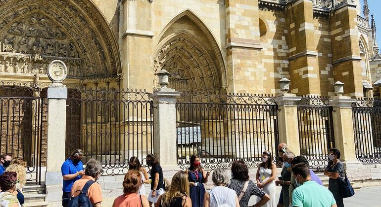 Essential Lion - Kathedrale & Kreuzgang + Historisches Zentrum Bereitgestellt von LEONESA TOURS 
