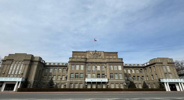 Visite de Bichkek : histoire de l'URSS, architecture soviétique, statues et mosaïques Kirghizistan &mdash; #8