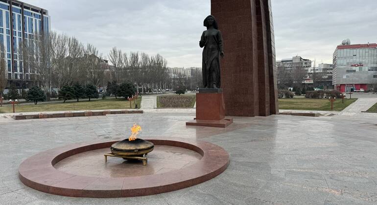 Visite de Bichkek : histoire de l'URSS, architecture soviétique, statues et mosaïques Kirghizistan &mdash; #14