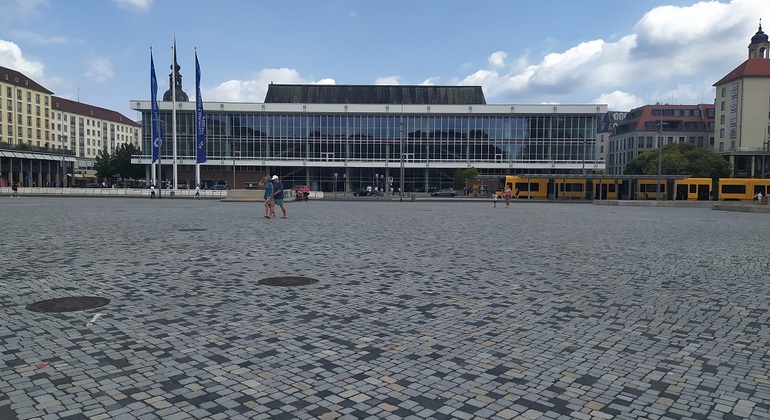 Dresden’s Old Town Free Tour: Disneyland or Real City? Germany &mdash; #3