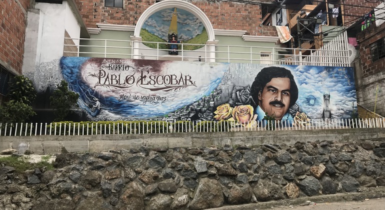 Oltre Escobar: tour sulla storia, la memoria e la trasformazione di Medellín Fornito da Beyond Escobar: Medellin’s History, Memory & Transformation Tour