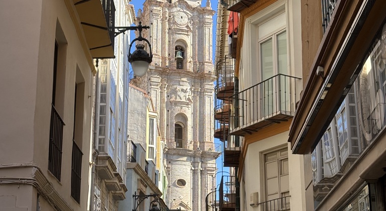 Valencia Old Town Free Tour with an Official Tour Guide Spain &mdash; #3