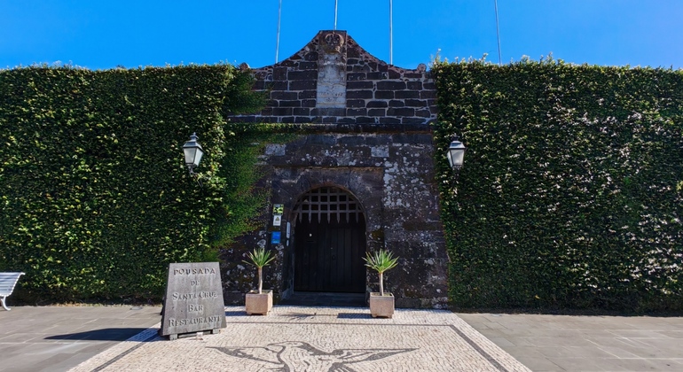 Passeio a pé pela cidade de Horta: História, Marina e Vida Local global.countries. &mdash; #2