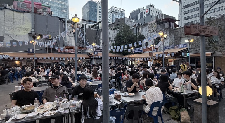 Seoul Secret Night Food Party Tour: Ultimate Chicken & Beer South Korea &mdash; #8