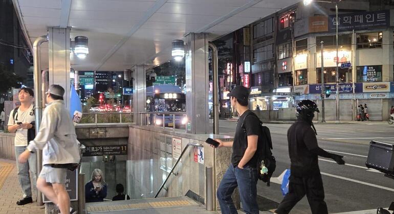 Seoul Secret Night Food Party Tour: Ultimate Chicken & Beer South Korea &mdash; #13