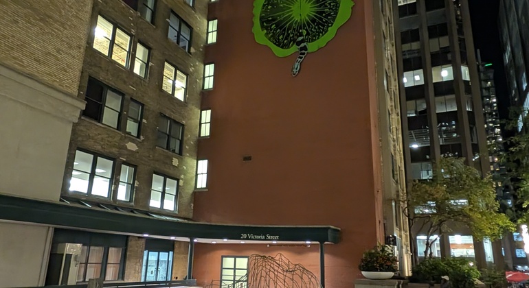 « Art After Dark » : visite guidée gratuite de l'art public de Toronto Canada &mdash; #8