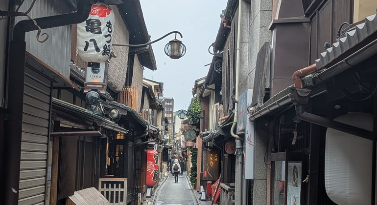 Free Evening Tour of Gion and the Geisha Districts  Japan &mdash; #6