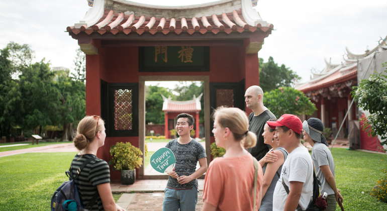 Excursión gratuita a pie por el centro de Tainan Operado por Like It Formosa