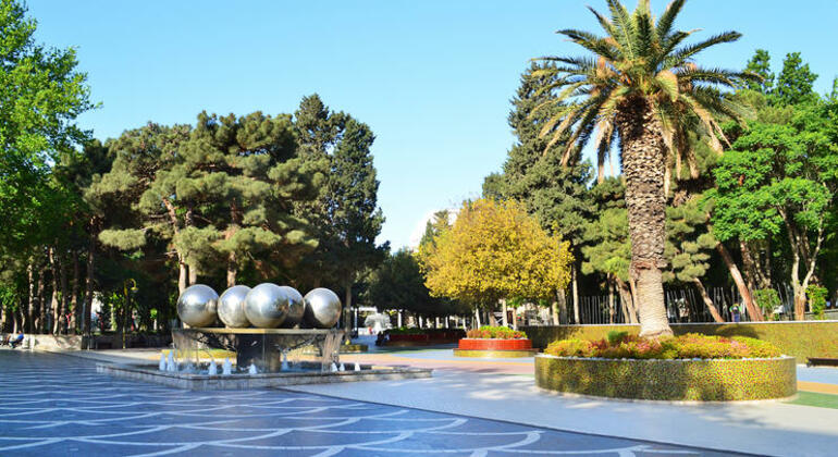 Baku Downtown Original Walking Tour Azerbaijan &mdash; #33