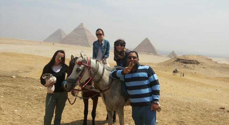 Pirâmides de Gizé Esfinge e Passeio de Felucca no Nilo a partir do Cairo